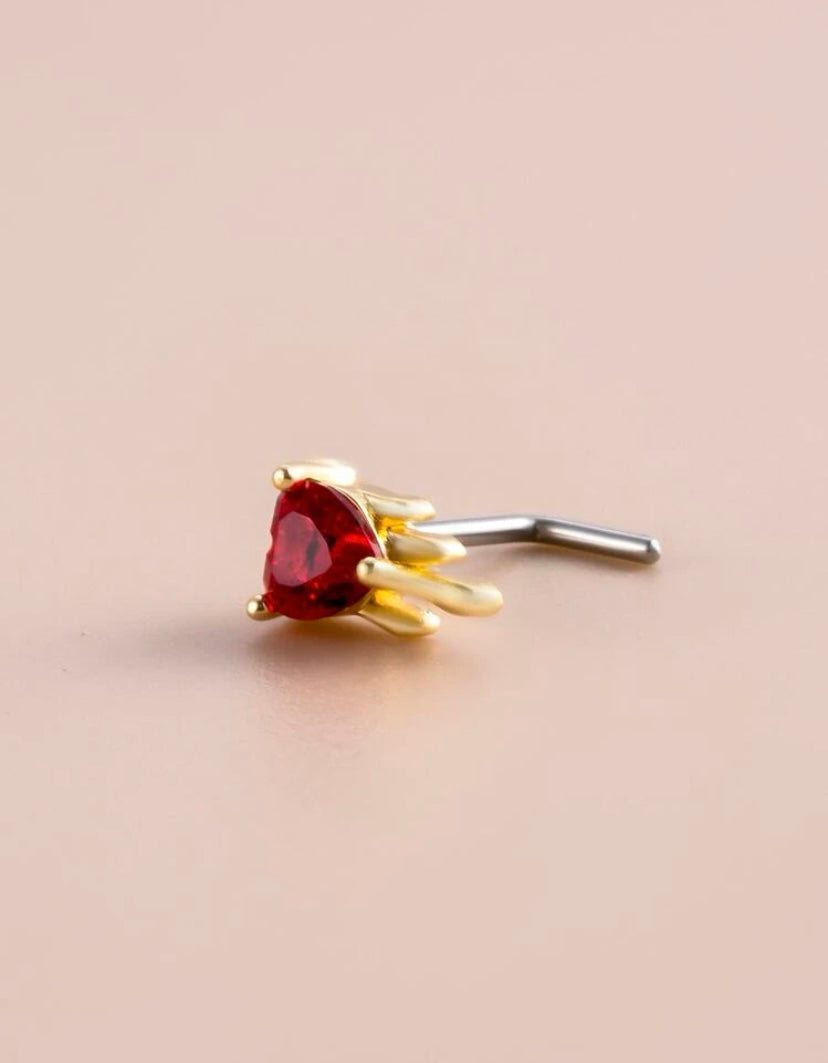 Gold melting heart nose stud