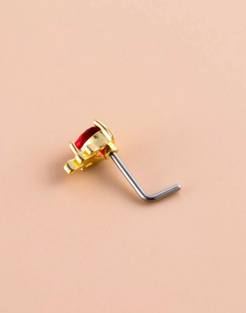 Gold melting heart nose stud